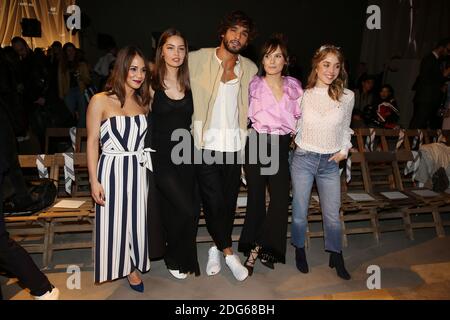 Alice Belaidi, Marie-Ange Casta, Marlon Teixeira, Ana Girardot et Alice Isaaz arrivent au salon H&M Studio lors de la semaine de la mode de Paris prêt à porter FallWinter 2017-18 le 01 mars 2017, à Paris, en France. Photo de Jerome Domine/ABACAPRESS.COM Banque D'Images