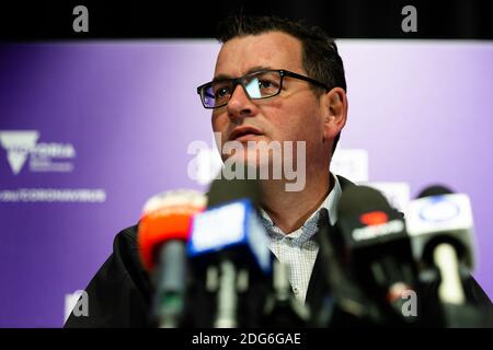 Melbourne, Australie, 15 juillet 2020. Le premier ministre Daniel Andrews est sous pression alors qu'il parle aux médias lors de la COVID 19 le 15 juillet 2020 à Melbourne, en Australie. 238 autres cas de COVID-19 ont été découverts du jour au lendemain, ce qui porte les cas actifs de Victoria à plus de 2000, des spéculations sont en hausse sur le fait que presque tous les cas actuels de Victoria proviennent du programme de quarantaine d'hôtels bâclée du gouvernement Andrews ainsi que de la manifestation Black Lives Matter. Le premier ministre Daniel Andrews met en garde contre le blocage de Victoria à l'étape 4 si ces chiffres élevés continuent.Credit: Dave Hewison/Alamy Live News Banque D'Images