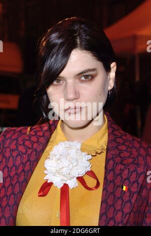 Soko participe au dîner de l'Oréal Paris organisé par Julianne Moore dans le cadre de la semaine de la mode de Paris prêt à porter FallWinter 2017-18 le 05 mars 2017 au Grand Hotel de Paris, France. Photo d'Aurore Marechal/ABACAPRESS.COM Banque D'Images