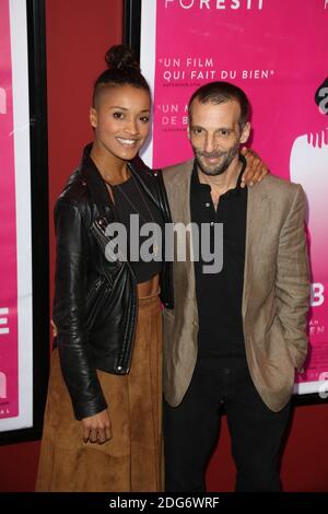 Mathieu Kassovitz et sa femme Aude Legastelois-Bide lors de la première de 'de Belle' au Publicis Cinema, a Paris, France, le 06 mars 2017. Photo de Jerome Domine/ABACAPRESS.COM Banque D'Images