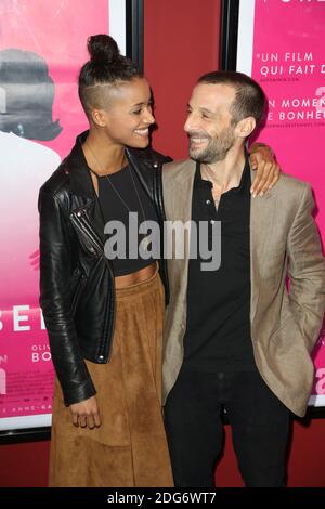 Mathieu Kassovitz et sa femme Aude Legastelois-Bide lors de la première de 'de Belle' au Publicis Cinema, a Paris, France, le 06 mars 2017. Photo de Jerome Domine/ABACAPRESS.COM Banque D'Images