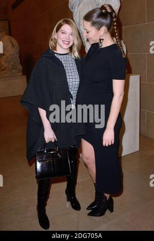 Lea Seydoux et Adele Exarchopoulos (enceinte) participant au spectacle Louis Vuitton lors de la semaine de la mode de Paris prêt à porter FallWinter 2017-18 le 07 mars 2017 au musée du Louvre à Paris, France. Photo d'Aurore Marechal/ABACAPRESS.COM Banque D'Images