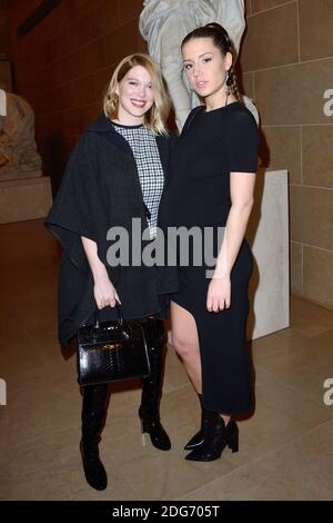 Lea Seydoux et Adele Exarchopoulos (enceinte) participant au spectacle Louis Vuitton lors de la semaine de la mode de Paris prêt à porter FallWinter 2017-18 le 07 mars 2017 au musée du Louvre à Paris, France. Photo d'Aurore Marechal/ABACAPRESS.COM Banque D'Images