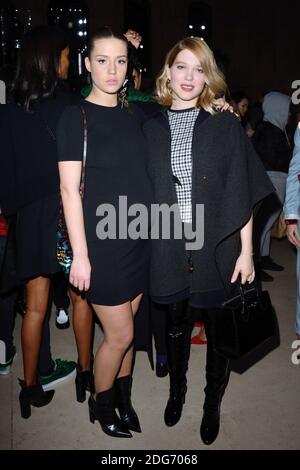 Adele Exarchopoulos (enceinte) et Lea Seydoux assistant au spectacle Louis Vuitton lors de la semaine de la mode de Paris prêt à porter FallWinter 2017-18 le 07 mars 2017 au musée du Louvre à Paris, France. Photo d'Aurore Marechal/ABACAPRESS.COM Banque D'Images