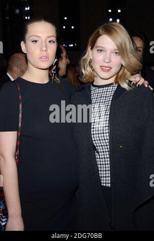 Adele Exarchopoulos (enceinte) et Lea Seydoux assistant au spectacle Louis Vuitton lors de la semaine de la mode de Paris prêt à porter FallWinter 2017-18 le 07 mars 2017 au musée du Louvre à Paris, France. Photo d'Aurore Marechal/ABACAPRESS.COM Banque D'Images