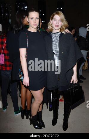 Adele Exarchopoulos (enceinte) et Lea Seydoux assistant au spectacle Louis Vuitton lors de la semaine de la mode de Paris prêt à porter FallWinter 2017-18 le 07 mars 2017 au musée du Louvre à Paris, France. Photo d'Aurore Marechal/ABACAPRESS.COM Banque D'Images