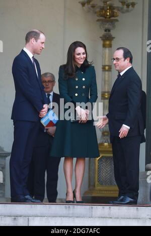 Le duc et la duchesse de Cambridge partent après avoir rencontré le président français François Hollande à l'Elysée Palace lors d'une visite officielle à Paris, en France, le 17 mars 2017. Photo par ABACAPRESS.COM Banque D'Images