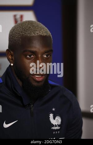 Le 20 mars 2017, Tiemoue Bakayoko, en France, donne une interview télévisée au centre de formation de Clairefontaine-en-Yvelines. Photo de Henri Szwarc/ABACAPRESS.COM Banque D'Images