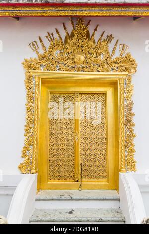 À l'intérieur du parc Wat Borom Niwat à Bangkok, en Thaïlande Banque D'Images