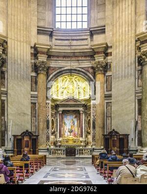 Rome Basilique St Peters vue intérieure Banque D'Images