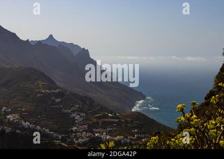 Belle vue sur Roque de Las Animas, Tenerife, Handheld Banque D'Images