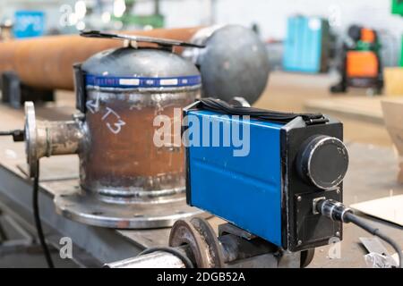 Inspection par rayons X des soudures de la chambre de l'échangeur thermique Banque D'Images