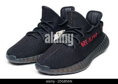 yeezy boost 350 rouge et noir