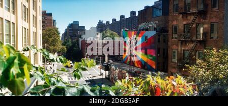 Bâtiments autour d'une rue de la High Line à Chelsea, New York City, New York State, Etats-Unis Banque D'Images