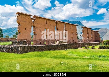 Mur central du Temple de Wiracocha ou Temple de Raqch Banque D'Images