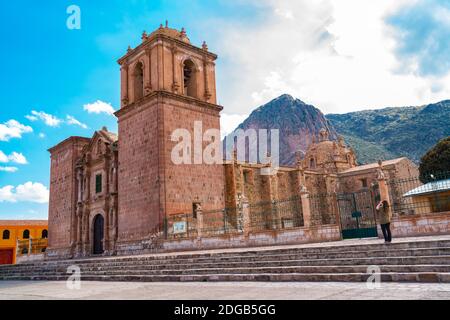 Façade de l'église Santa Isabella à Pucara Puno Banque D'Images