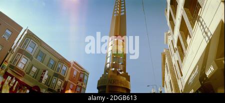 Northalsted Rainbow Pillar, Boystown, Chicago, Cook County, Illinois, États-Unis Banque D'Images