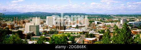 Vue panoramique sur une ville, Spokane, Washington State, États-Unis Banque D'Images