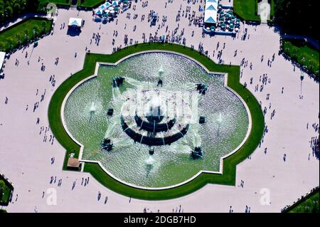 Vue aérienne de la fontaine de Buckingham à Grant Park, Chicago, Cook County, Illinois, États-Unis Banque D'Images