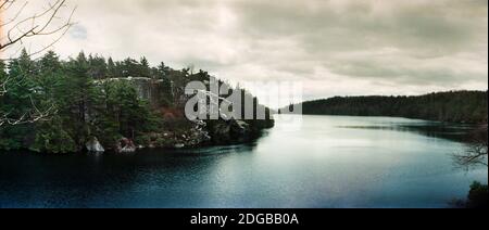 Lac Minnechaska dans le parc national de Minnechaska, montagnes Catskill, État de New York, États-Unis Banque D'Images