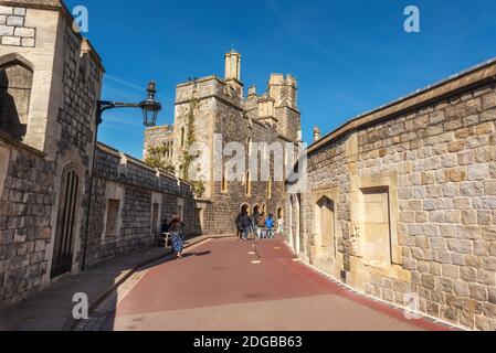 Windsor Berkshire, Angleterre - 13 mai 2019 : visite touristique du château de Windsor. Est une résidence royale à Berkshire, Angleterre construit en Banque D'Images