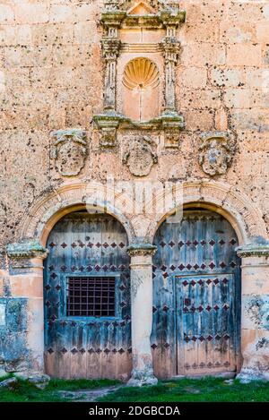 Hermitage de l'Humilladero - Ermita del Humilladero. Son style est Renaissance, et sur son élégante porte à double arcades, il y a une inscription qui Banque D'Images