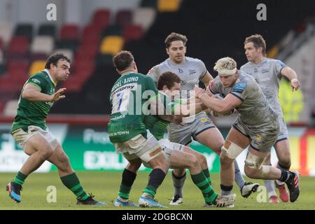 Paddy Jackson, Fly-Half (London Irish) avec le ballon Banque D'Images