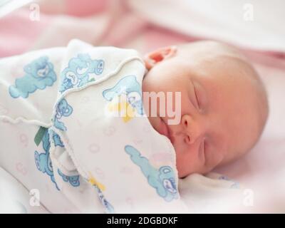 Sleeping newborn baby Banque D'Images