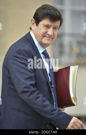 Ministre des Affaires urbaines, de la Jeunesse et des Sports, Patrick Kanner quittant l'Elysée Palace à la suite de la réunion hebdomadaire française du Cabinet à Paris, en France, le 25 janvier 2017. Photo de Henri Szwarc/ABACAPRESS.COM Banque D'Images