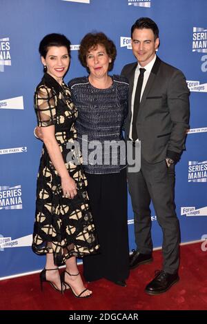 Julianna Margulies et son mari Keith Lieberthal assistent à la photo 'série Mania' au Forum des Halles à Paris, le 20 avril 2017. Photo d'Alban Wyters/ABACAPRESS.COM Banque D'Images