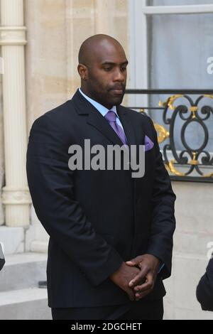 Teddy Riner, champion olympique français de judo, arrive pour une rencontre avec le président français et le roi du Maroc au Palais présidentiel de l'Elysée à Paris, en France, le 2 mai 2017. Photo par Ammar Abd Rabbo/ABACAPRESS.COM Banque D'Images