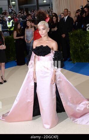 Zoe Kravitz participant au Metropolitan Museum of Art Costume Institute Averment Gala 2017, à New York, Etats-Unis, le 01 mai 2017. Photo d'Aurore Marechal/ABACAPRESS.COM Banque D'Images