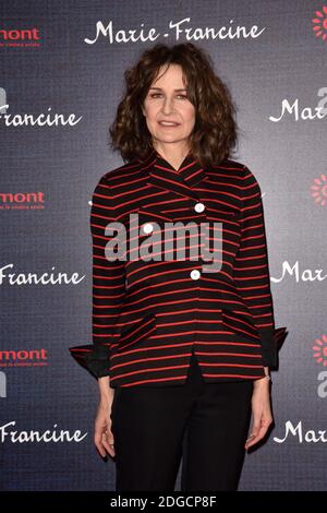 Valérie Lemercier assistera à la première de Marie-Francine a Paris, France, le 9 mai 2017. Photo d'Alban Wyters/ABACAPRESS.COM Banque D'Images