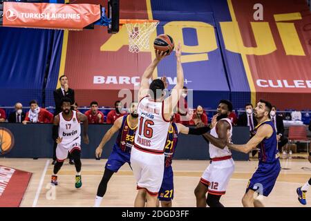 Kostas Papanikolaou de l'Olympiacos Pirée lors du match de basket-ball Euroligue de Turkish Airlines entre le FC Barcelone et l'Olympiacos Pirée le 8 décembre 2020 au Palau Blaugrana à Barcelone, Espagne - photo Javier Borrego / Espagne DPPI / DPPI / LM Banque D'Images