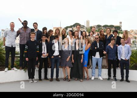 Stephane de GROODT, Marie GALLAIN, Marie KREMER, Patrick RIDEMONT, Cecile TELERMAN, Lucie BOUJENAH, Claudia DIMIER, Felix et DOUCET, Elisa RUSCHKE, Alba GAIA BELLUGI, Laurette TESSIER, Lea ARNEZEN, Margot LUCIARINE, Felix et DOUCET, Elisa RUSCHKE, Juliina RUSCHKE, Alba GORISLEI, Martin, Martin GORISROISLAR, MARTIN, MARTIN GREGROISLAR, MARTIN, LORISROISKORISLORISLORISLORISLORISPE, Martin, Martin, Martin, Martin, Martin, LORIS Christopher BAYEMI et Jules SAGOT à un photocall pour ADAMI (talents français) dans le cadre du 70e Festival International du film de Cannes, au Palais des Festivals de Cannes, dans le sud de la France, le 22 mai 2017. Photo de Nicola Banque D'Images