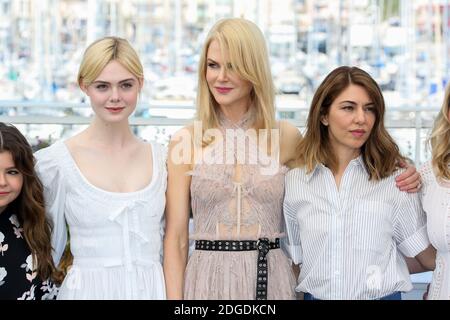 Nicole Kidman, elle Fanning, Sofia Coppola posant au photocall bégulé qui s'est tenu au Palais des Festivals le 23 mai 2017 à Cannes, en France, dans le cadre du 70e Festival de Cannes. Photo de David Boyer/ABACAPRESS.COM Banque D'Images