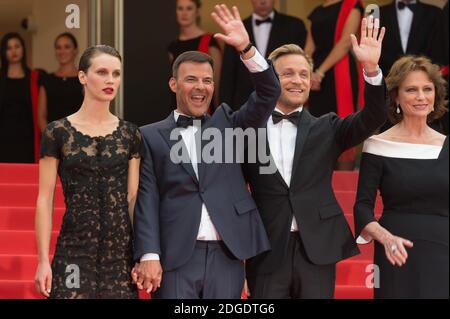 Marine Vacth, le réalisateur François Ozon, Jeremie Renier et Jacqueline Bisset arrivant sur le tapis rouge de la projection « Amant Double (l'Amant Double) » au Palais des Festivals de Cannes, France, le 26 mai 2017 dans le cadre du 70e Festival de Cannes. Photo de Nicolas Genin/ABACAPRESS.COM Banque D'Images