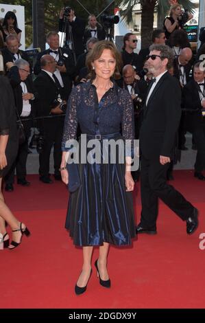 Jacqueline Bisset arrive sur le tapis rouge de la projection « based on A True Story (d'apres une histoire vrai) » qui s'est déroulée au Palais des Festivals de Cannes, France, le 27 mai 2017 dans le cadre du 70e Festival de Cannes. Photo de Nicolas Genin/ABACAPRESS.COM Banque D'Images