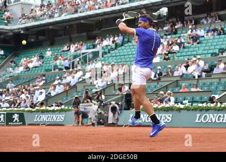 Rafael Nadal d'Espagne remporte le troisième tour de l'Open de tennis français 2017 à Paris, France le 2 juin 2017 photo de Christian Liewig/ABACAPRESS.COM Banque D'Images