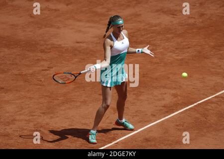 Kristina Mladenovic en France jouant dans le 1/4 du dernier tour contre la Suisse Timea Bacsinszky dans le 2017 tennis Open de Paris, France le 6 juin 2017. Photo de Henri Szwarc/ABACAPRESS.COM Banque D'Images