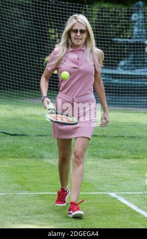 Exclusive - Carine Galli lors du tournoi de tennis des 'Personnalites engagees', sur l'unique court en Gazon parisien, organisé par l'Ambassade de Grande-Bretagne et le club Sport et Democratie, a l'Ambassade de Grande-Bretagne a Paris, France, le 17 juin 2017. Photo de Jerome Domine/ABACAPRESS.COM Banque D'Images