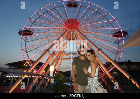 Exclusive - Rayane Bensetti et sa compagnie Denitsa Ikonomova tours du IBIZA GRAND TOUR, sur le Parvis de la Villette a Paris, France, le 20 juin 2017. Photo de Jerome Domine/ABACAPRESS.COM Banque D'Images