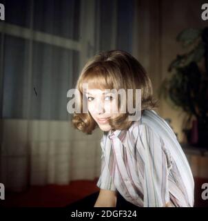 Exclusif - photo de dossier de l'actrice Mireille Darc est décédée à 79 ans. Photo par APS Medias/ABACAPRESS.COM Banque D'Images