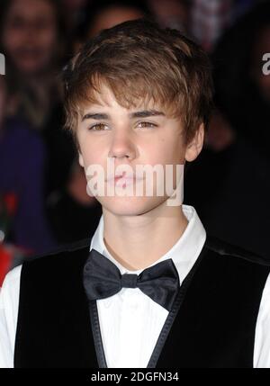 Justin Bieber arrivant à la première européenne de son film ne jamais dire jamais, l'O2 Arena, Londres. Banque D'Images