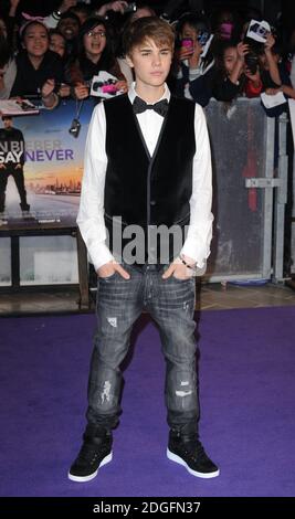 Justin Bieber arrivant à la première européenne de son film ne jamais dire jamais, l'O2 Arena, Londres. Banque D'Images