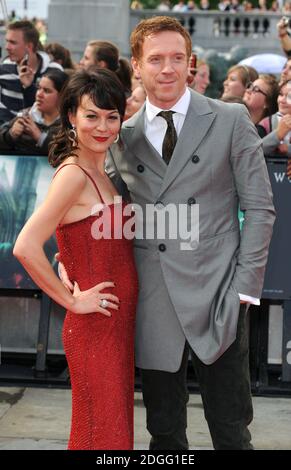 Helen McClory et Damian Lewis à la première mondiale de Harry Potter et des Hallows de Deathly - partie 2, Trafalgar Square, Londres. Banque D'Images