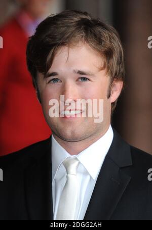 Haley Joel Osment arrivant aux étoiles de tir FitFlop avantage 2011 aux cours royales de justice, Londres Banque D'Images