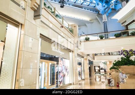 Intérieur de la publicité à Taipei 101 Shopping Mall Banque D'Images