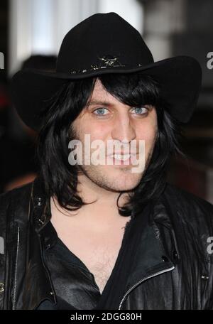 Noel Fielding arrive à la première européenne du Rum Diary, Odeon Cinema, Kensington High St, Londres. Banque D'Images