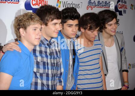 Niall Horan, Liam Payne, Zayn Malik, Louis Tomlinson et Harry Styles d'une direction au Capital FM Jingle Bell ball 2011, O2 Arena, Greenwich, Londres. Banque D'Images